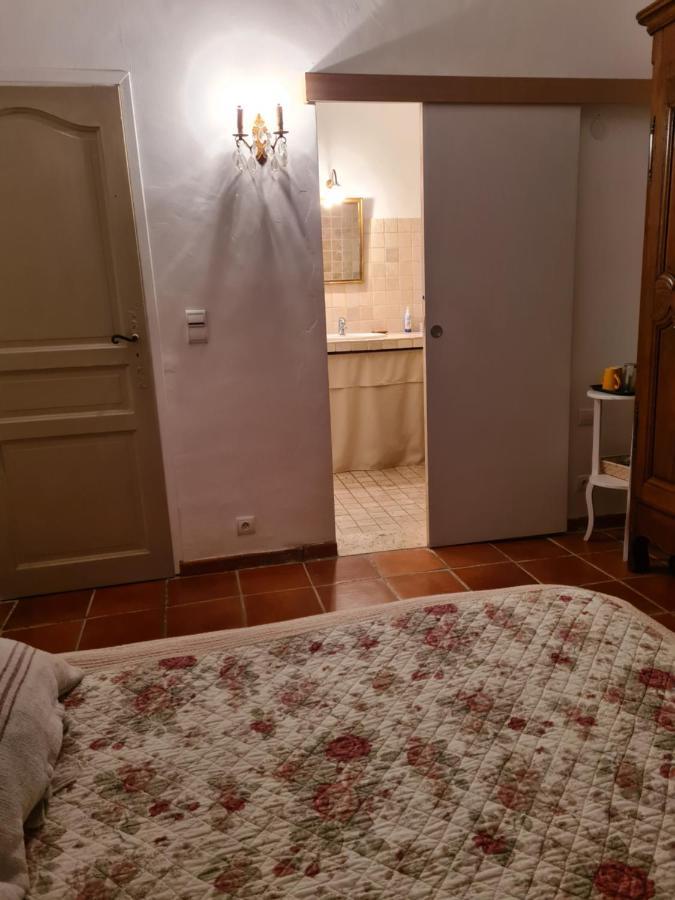 Le Mas Des Pins Mane  Buitenkant foto